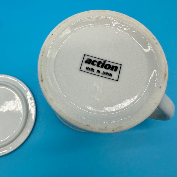 Action Japan Vintage Floral Ceramic Tea Mug with Lid White Purple Yellow Flower - Picture 6 of 6